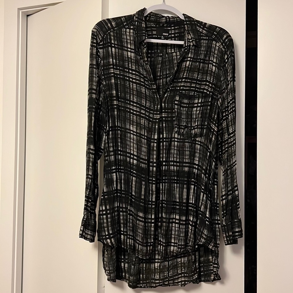 Wilfred Free light button up